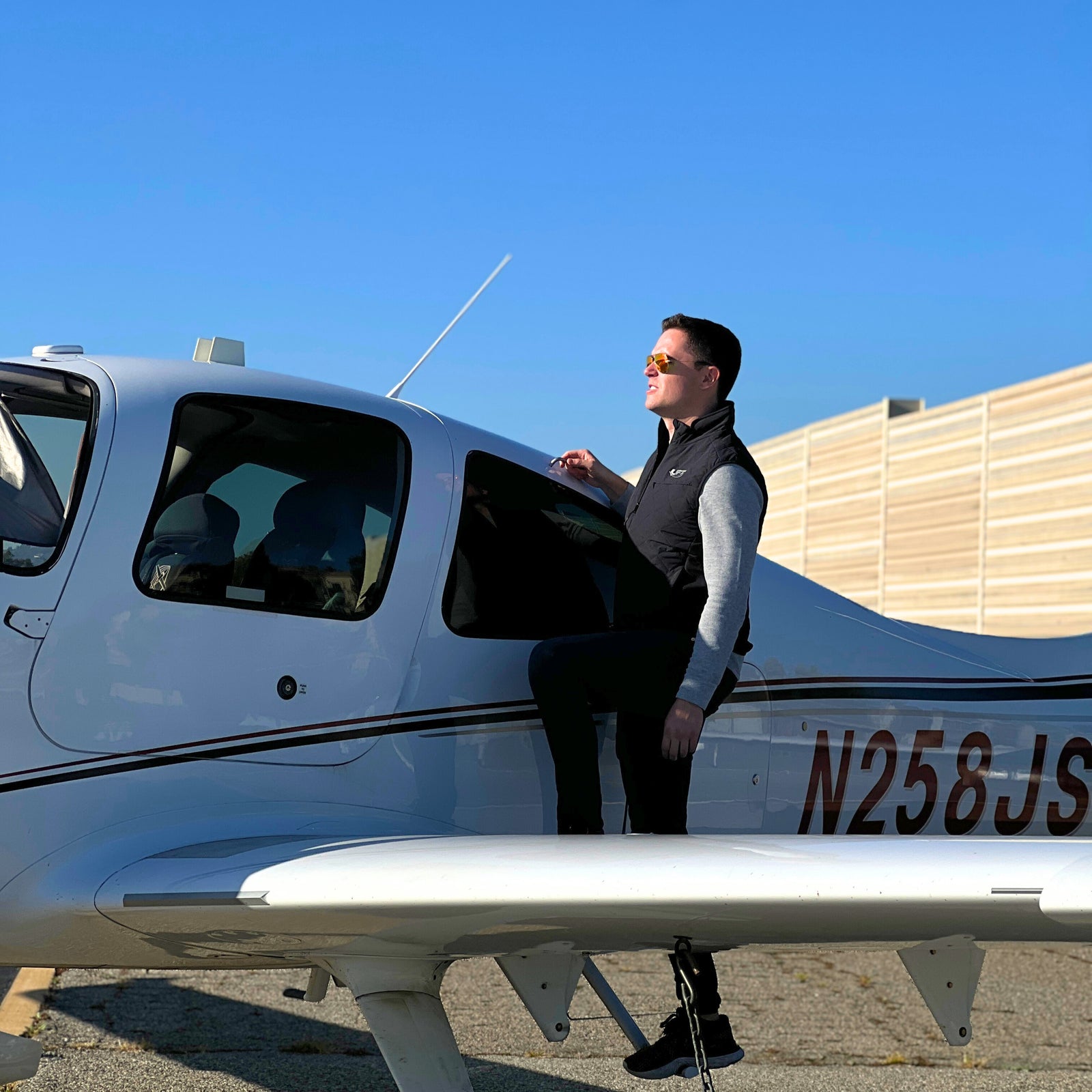 Navigator Vest - LIFT Aviation