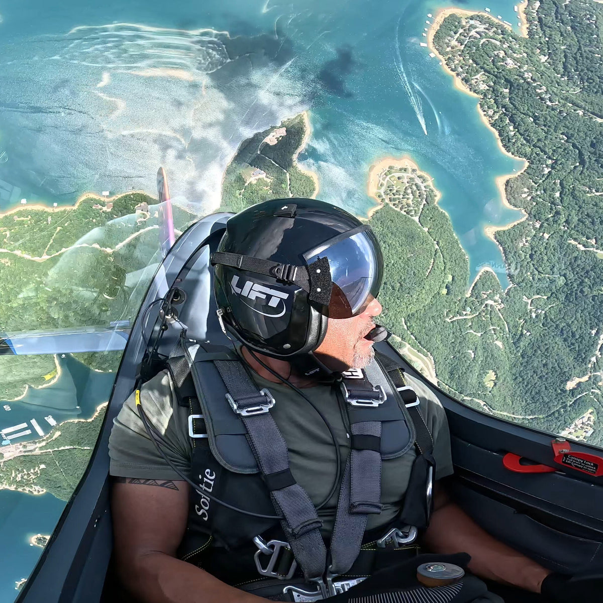 AV-1 KOR With Visor - Black, Customizable - LIFT Aviation