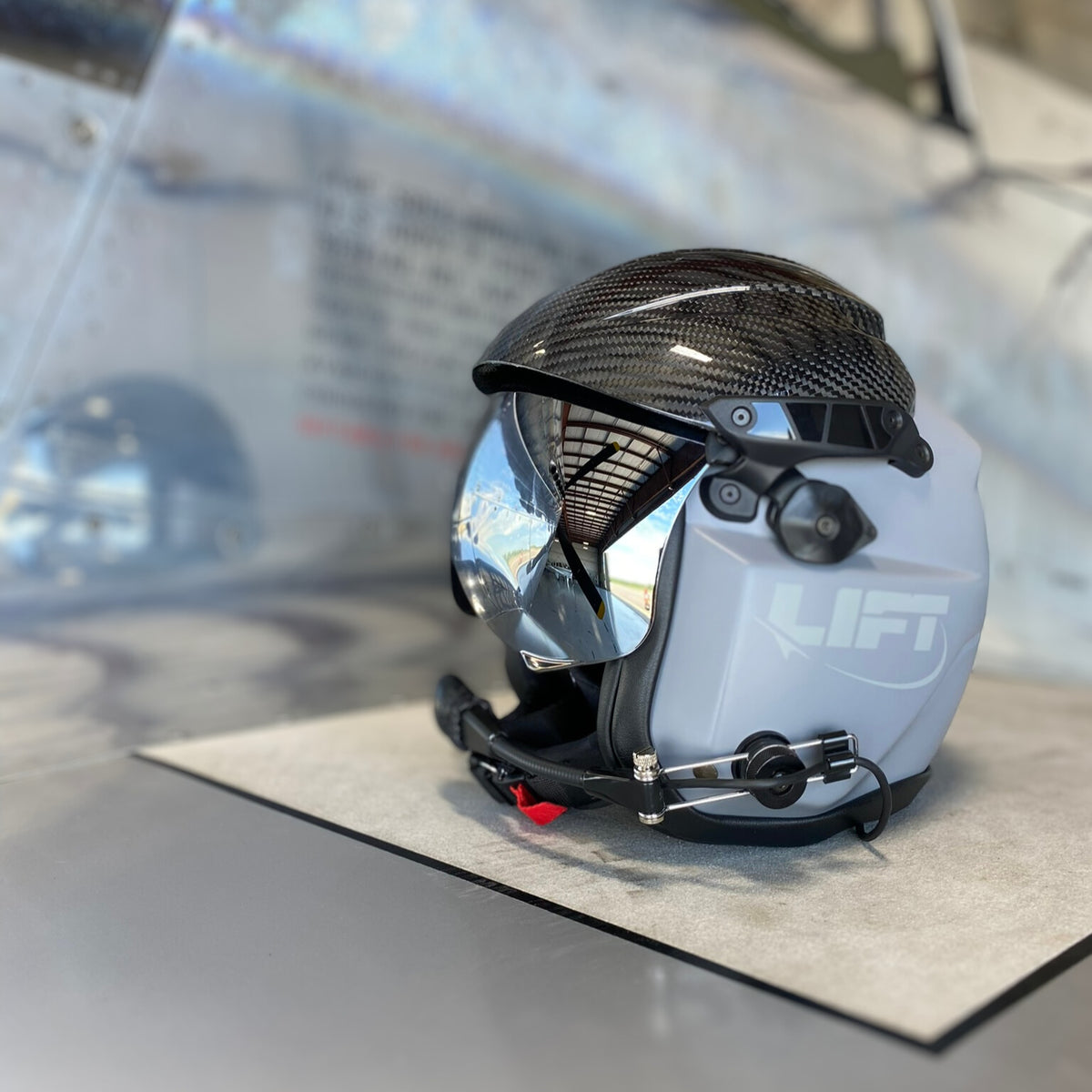 AV-1 KOR With Visor - Matte Grey, Customizable - LIFT Aviation